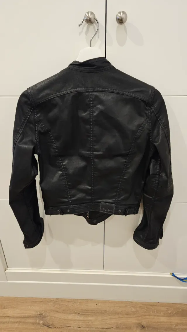 Chaqueta Pepe Jeans Negra