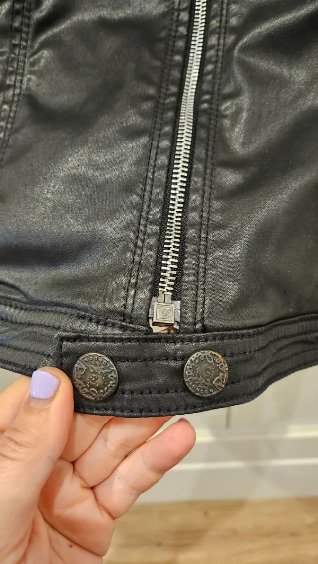 Chaqueta Pepe Jeans Negra