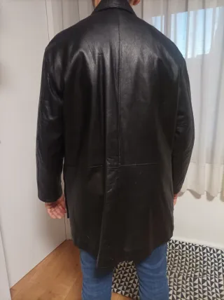 Chaquetón de piel negro talla L