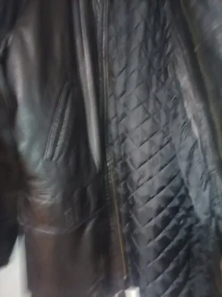 Chaquetón de piel negro talla L