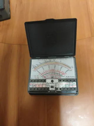 2x Multímetros Analógicos ICE Supertester 680R