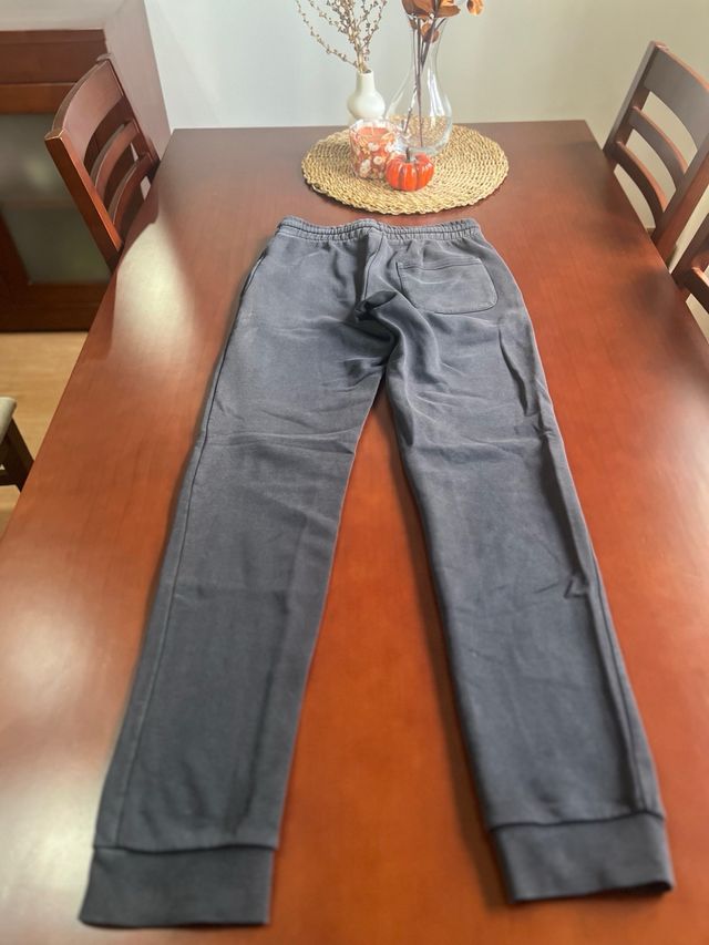 Pantalón chándal gris