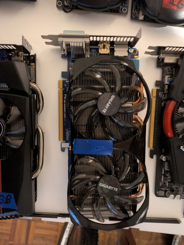 Placas Gráficas AMD, ASUS, Gigabyte