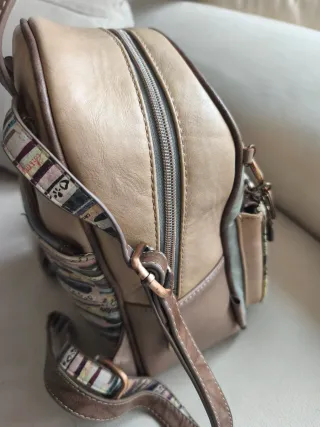 Mochila Anekke Beige y Verde Oliva