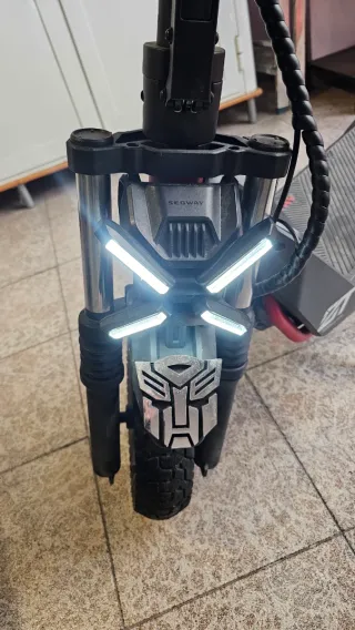 Patinete eléctrico Segway ZT3 PRO