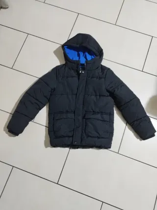 Giubbotto ragazzo nero con cappuccio