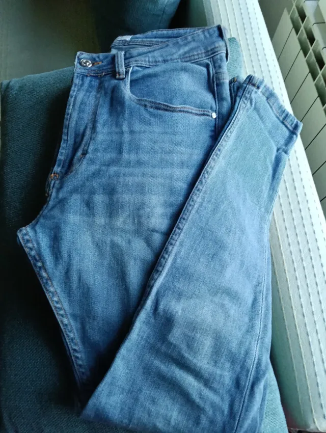 Vaqueros Zara Hombre Talla M.