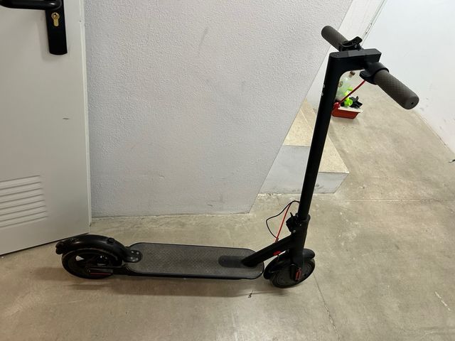 Patinete Eléctrico Negro