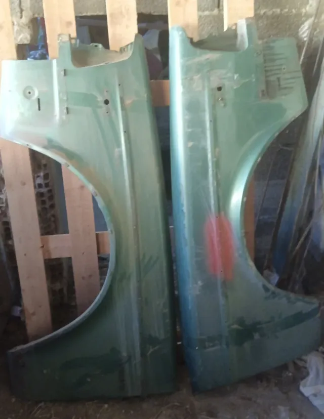 Aletas Delanteras Volvo 240