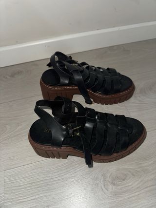 Sandalias con plataforma Stradivariu