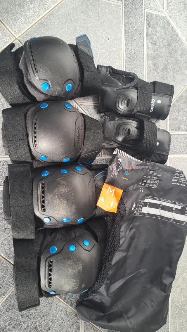 Patines en línea K2 negros y turquesa