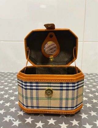 Neceser grande tipo maletín sin usar