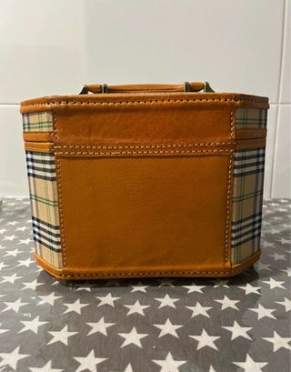 Neceser grande tipo maletín sin usar