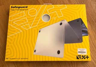 Protector MacBook Air 13” M4/M3/M2 Fog Transp.