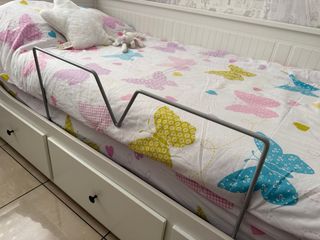 Barra seguridad cama infantil