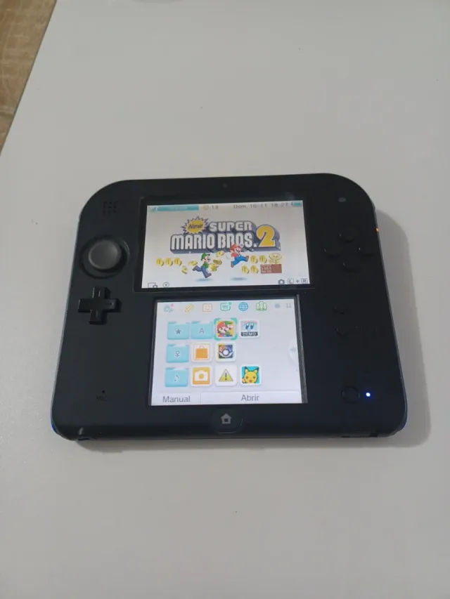 Nintendo 2DS + Súper Mario Bros 2