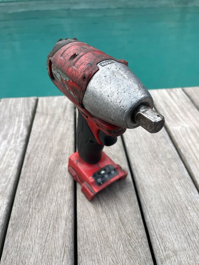 Llave de Impacto Milwaukee M18 FUEL (Solo Cuerpo)