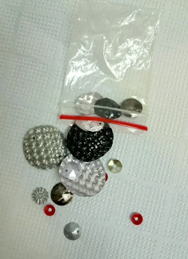 Vestido elástico con abalorios