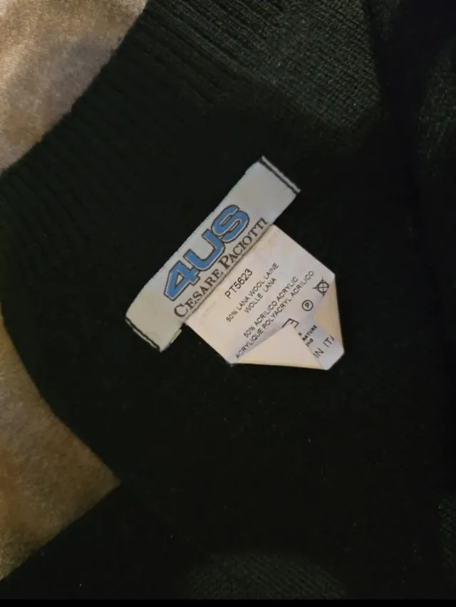 Bufanda negra con pedrería 4US