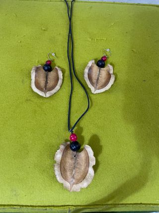 Conjunto artesanal collar y pendientes
