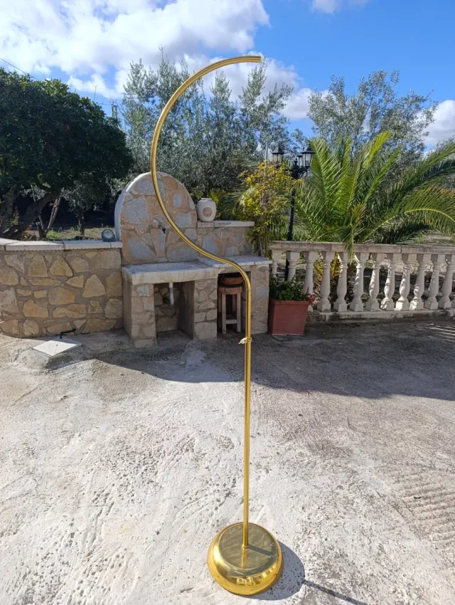 Soporte jaula pájaros dorado