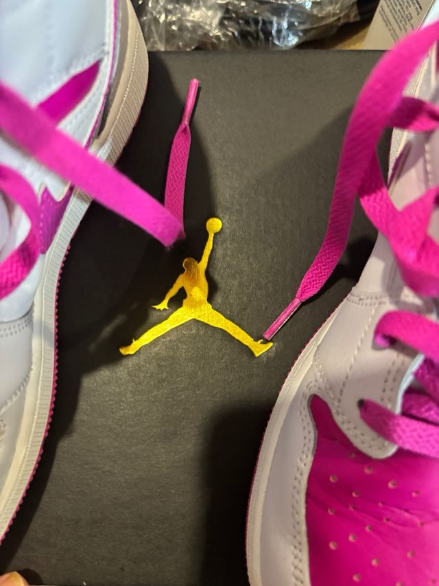 Tenis Jordan Air Mujer Rosa y Blanco