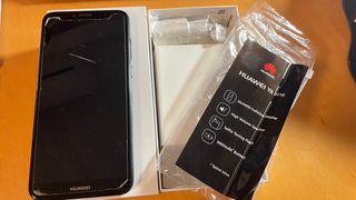 Huawei Y6 2018 + 2 LG