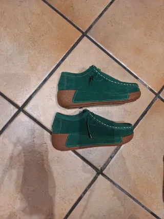 Mocasines verdes sin estrenar