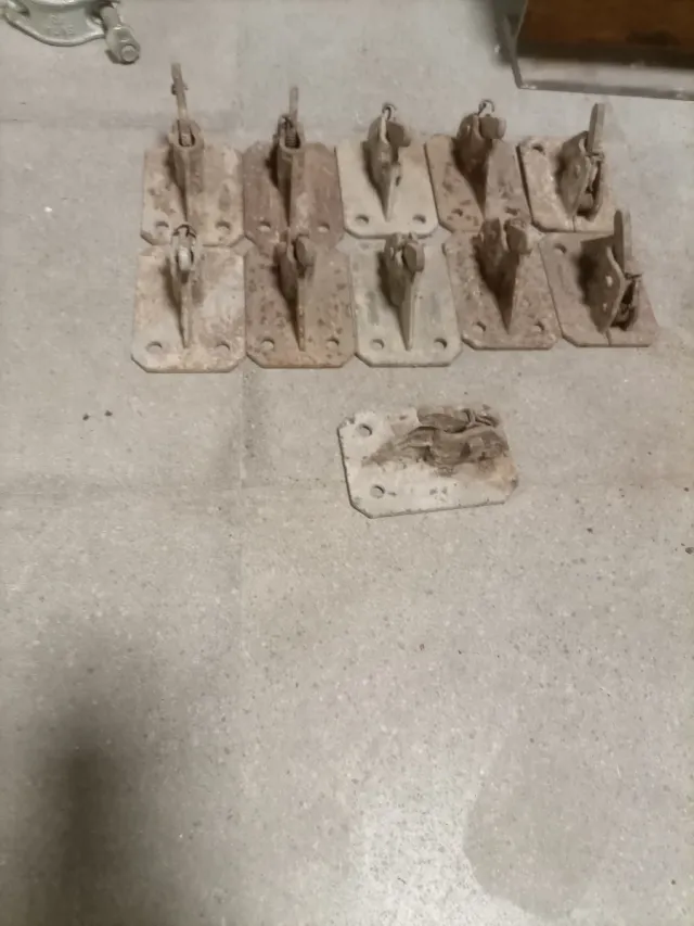 Tensor para ranas de encofrado