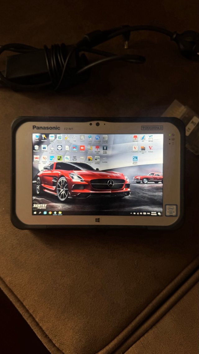 Panasonic FZ-M1 Diagnóstico Mercedes + Xentry 2024