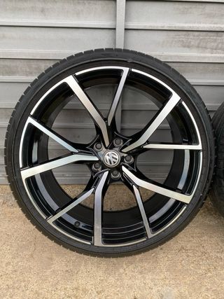 Llantas estilo Estoril 8.5x20” 5x112