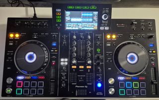 Pioneer XDJ-RX2 - Controlador DJ todo en uno