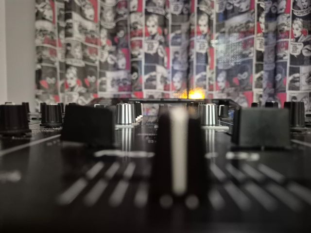 Pioneer XDJ-RX2 - Controlador DJ todo en uno