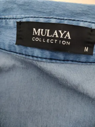 Camisa vaquera bordada y pantalón vaquero