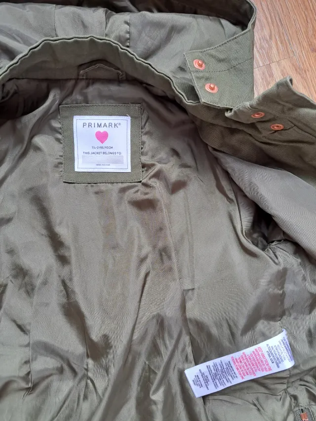 Chaqueta verde militar 2 años