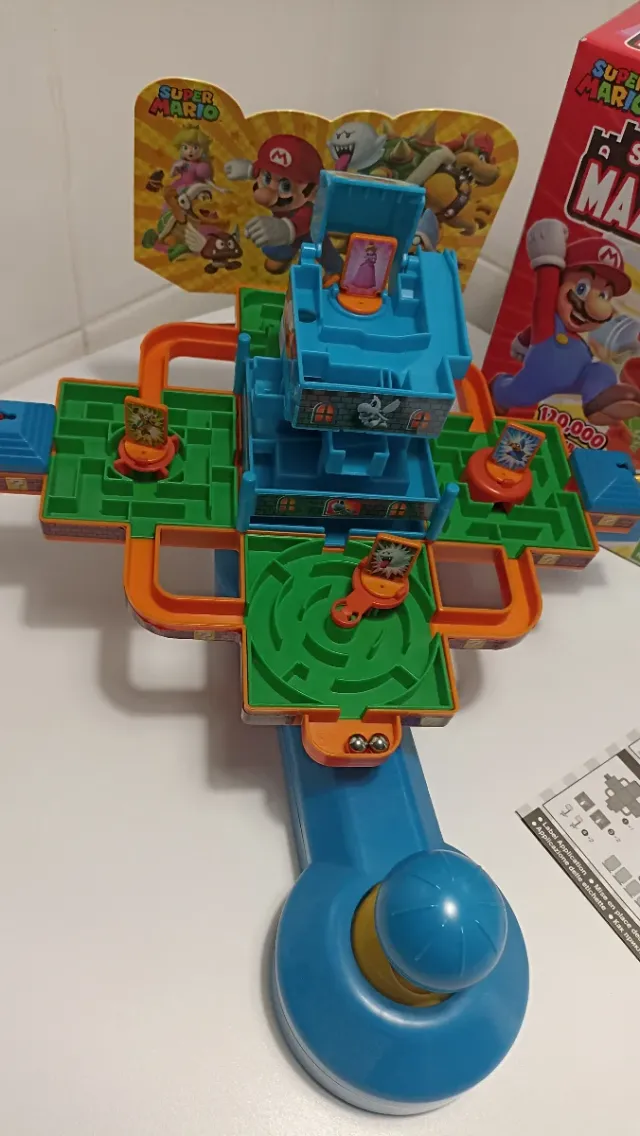 Super Mario Maze Game Deluxe