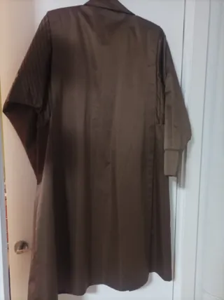 Gabardina larga mujer tela con brillo T.44-46