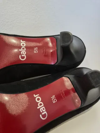 Zapatos tacón ante negro lazo