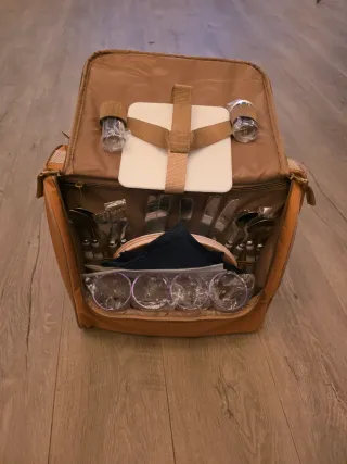 Set da Picnic 4 Persone con Borsa Frigo