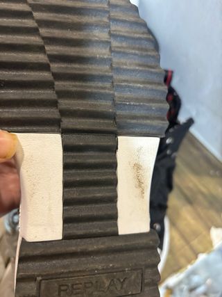 Tenis tipo Converse negros con blanco