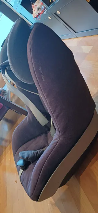 Maxi-Cosi Isofix Base + Silla Niño