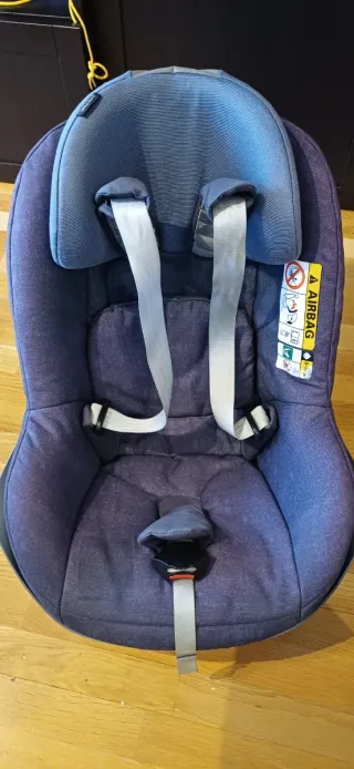 Maxi-Cosi Isofix Base + Silla Niño