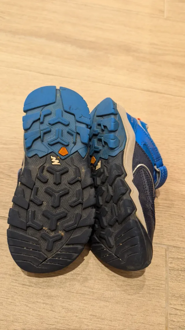 Zapatillas montaña niño T27