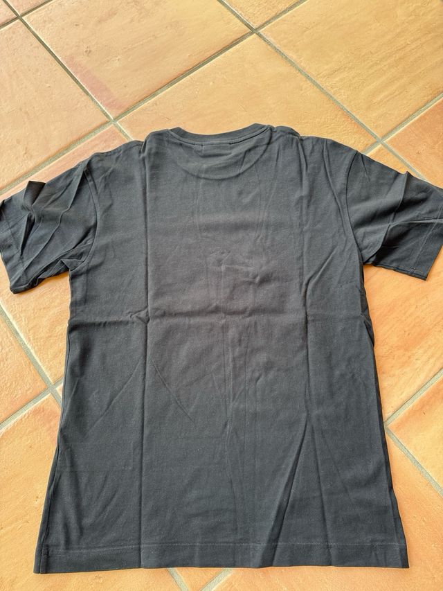 Camiseta Calvin Klein negra
