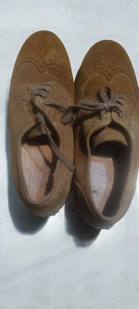 Scarpe uomo scamosciate marroni