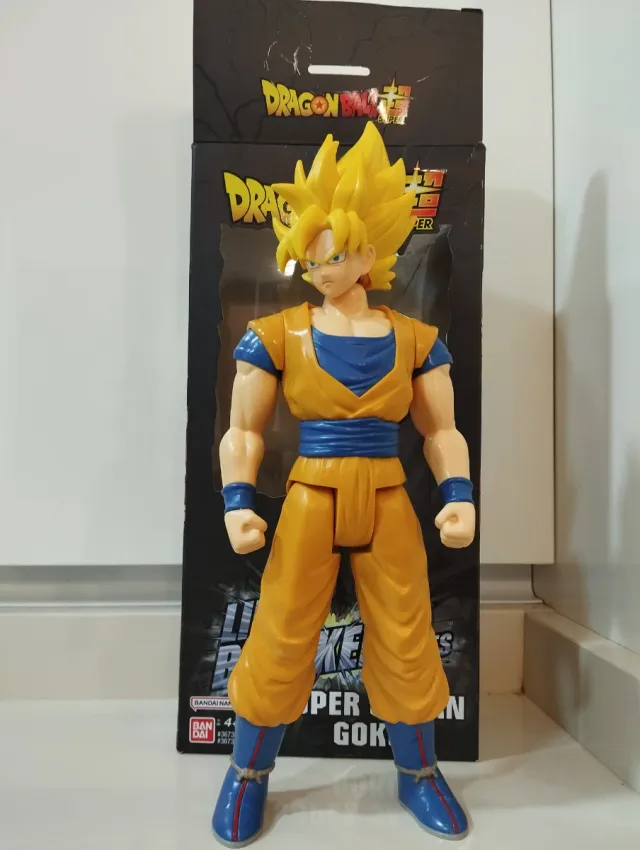 Figura Goku Super Saiyan Dragon Ball