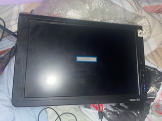 Pantalla Packard Bell Negra 19 pulgadas.