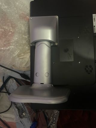 Pantalla Packard Bell Negra 19 pulgadas.