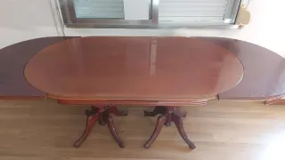 Mesa de comedor extensible de madera
