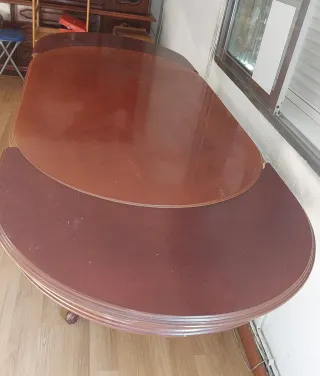 Mesa de comedor extensible de madera